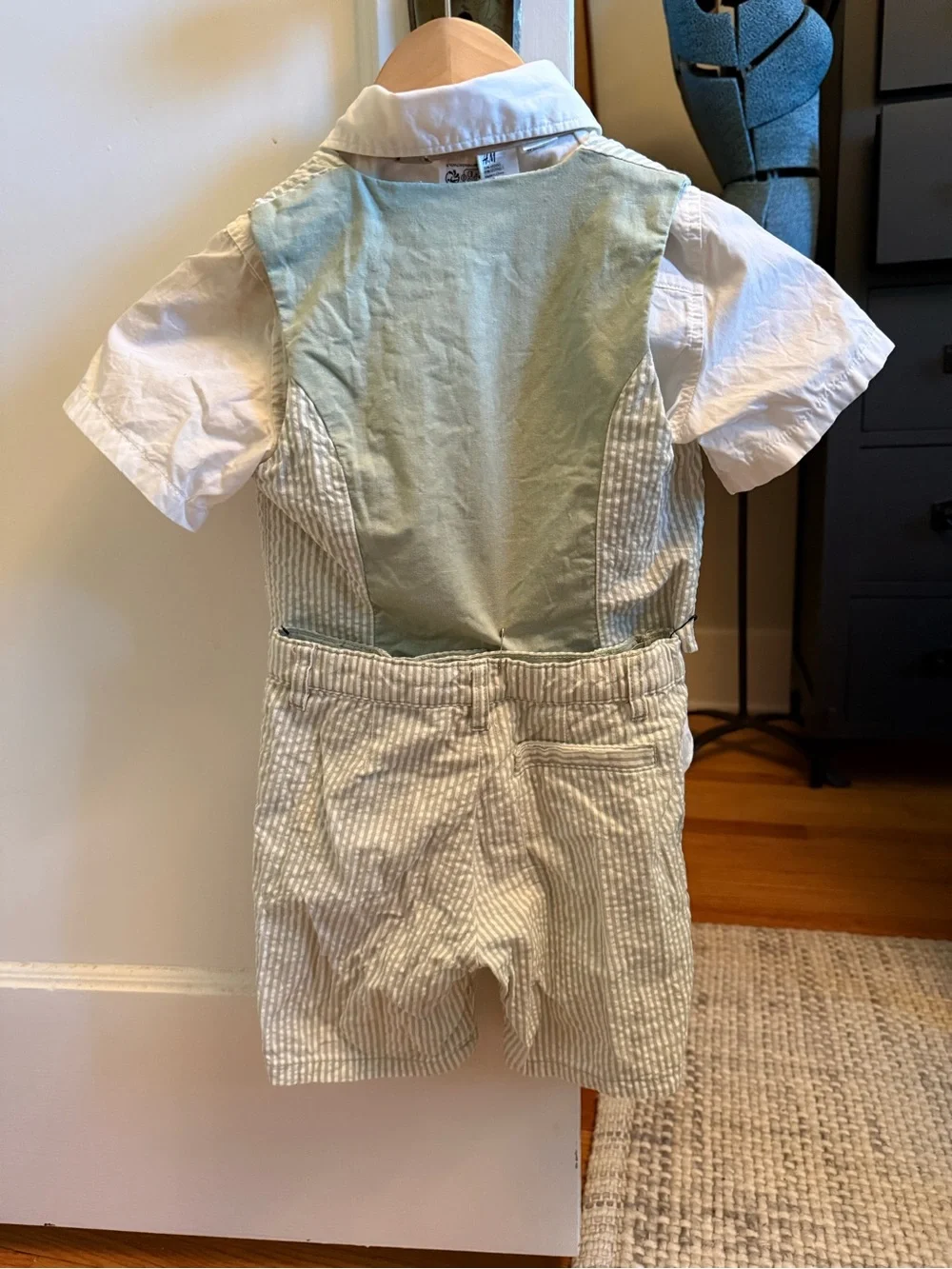 Kids Light Green Seersucker Vest, Shorts & Bow Tie Set